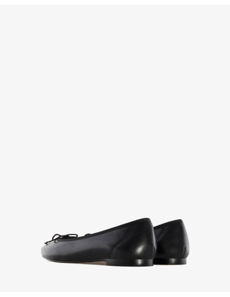 Ballerina in Vera Pelle Nera