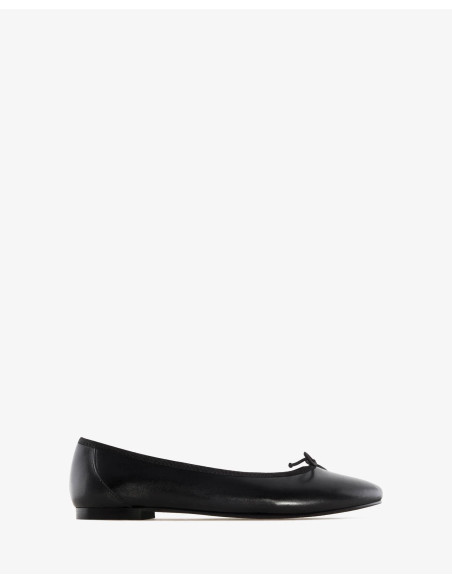 Ballerina in Vera Pelle Nera