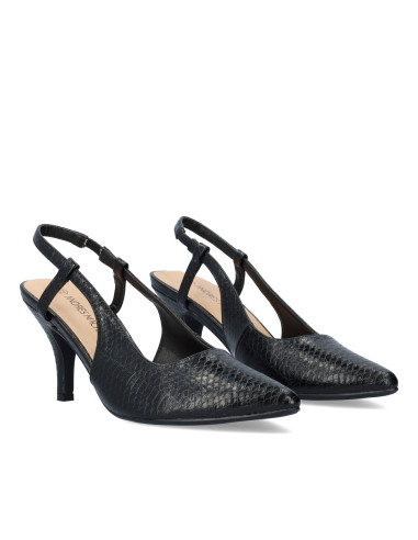 Décolleté Chanel Nero con punta fine piccoli e grandi numeri donna