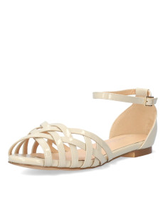 SANDALO BASSO IN VERNICE BEIGE CHIUSO IN PUNTA PICCOLI E GRANDI NUMERI 2