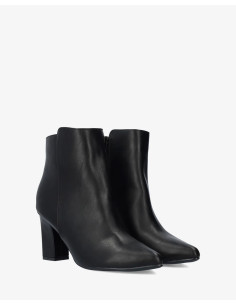 Stivaletto con Tacco Nero Numeri Grandi 2